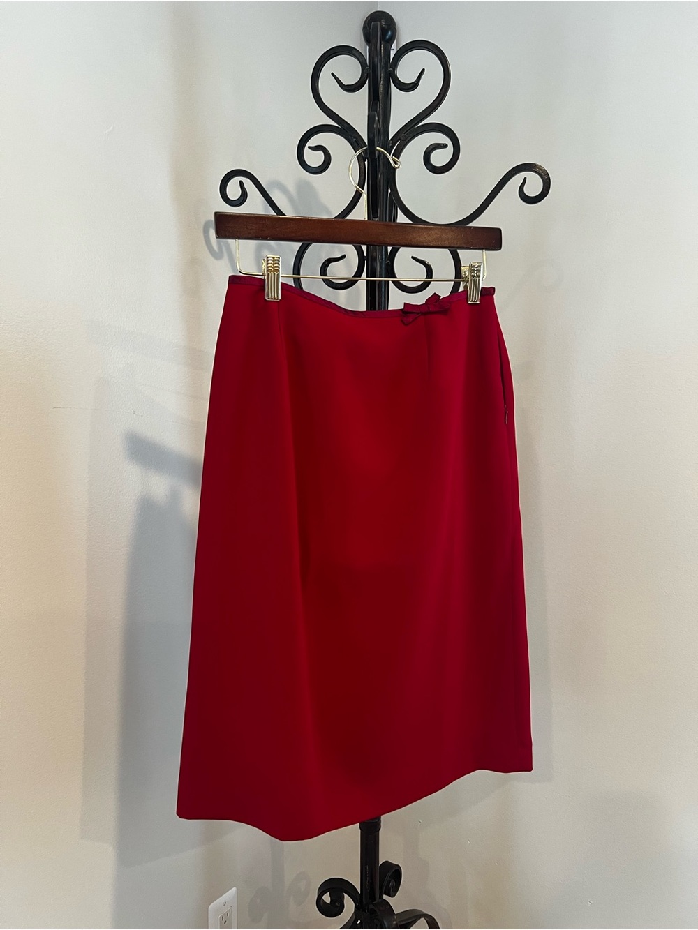 Kasper Red Midi A-Line Skirt
